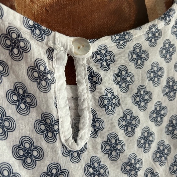 Elegant Blue and White Mini Dress - Picture 10 of 16